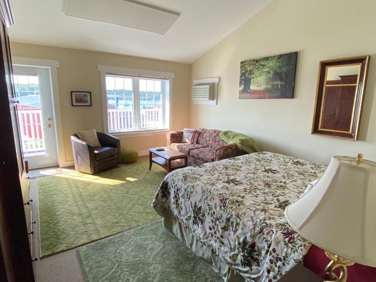 The Water'S Edge Inn & Gallery Baddeck Inlet Extérieur photo